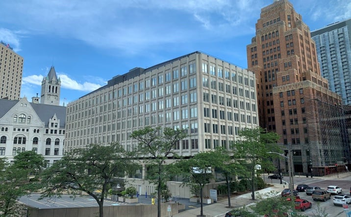 Pictures of Office property located at 611 E Wisconsin Ave, Milwaukee, WI 53202 for lease - image #1