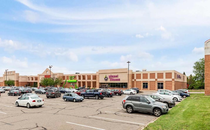 Pictures of Retail property located at 20-60 NW Coon Rapids Blvd, Coon Rapids, MN 55448 for lease - image #1