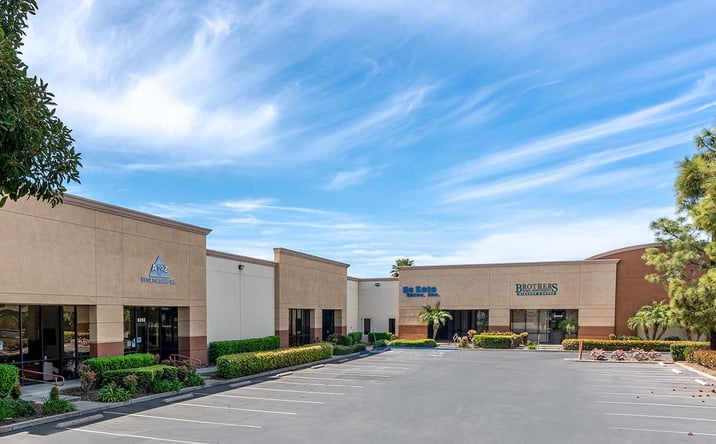 Pictures of Industrial property located at 9350 - 9372 Cabot Dr, San Diego, CA 92126 for lease - image #1