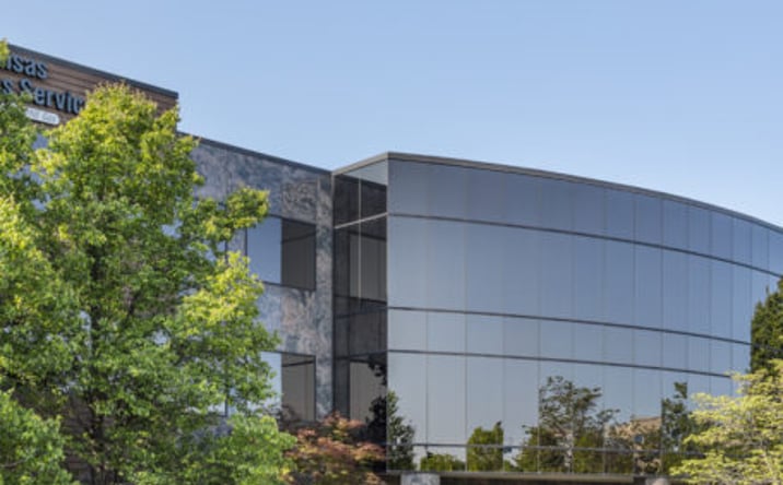 Pictures of Office property located at 7421 W 129th St, Overland Park, KS 66213 for lease - image #1