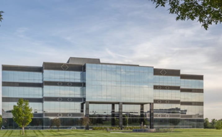Pictures of Office property located at 7465 W 132nd St, Overland Park, KS 66213 for lease - image #1