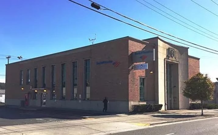 Pictures of Special Purpose, Office property located at 2764 1st Ave S, Seattle, WA 98134 for lease - image #1