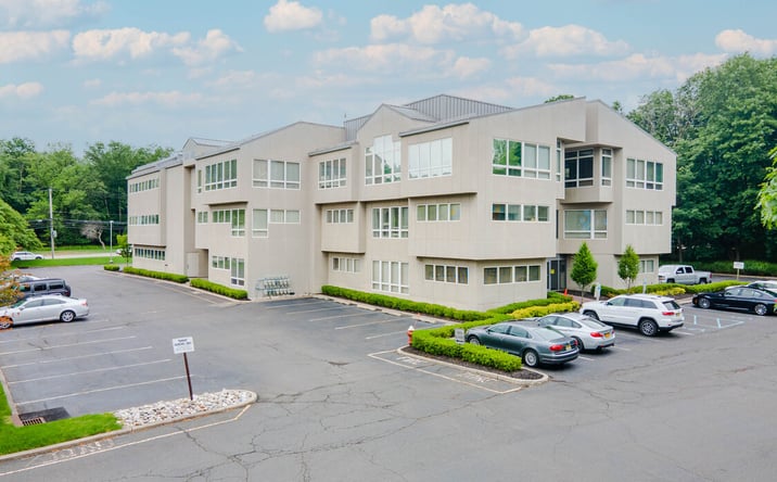 Pictures of Office property located at 860 Wyckoff Ave, Mahwah, NJ 07430 for lease - image #1