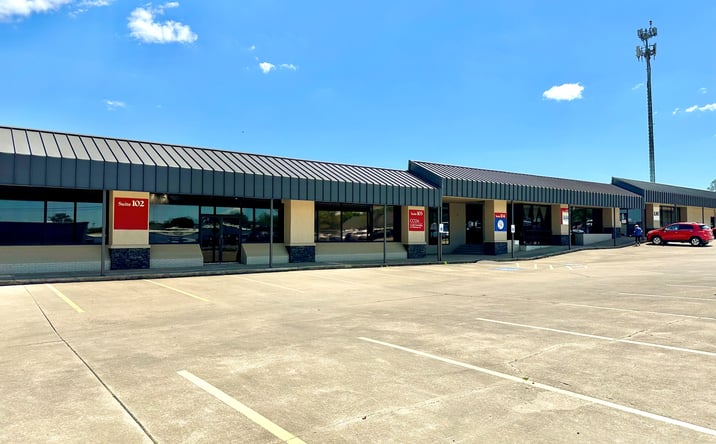 Pictures of Retail, Office, Special Purpose property located at 2301 S 56th St, Fort Smith, AR 72903 for lease - image #1