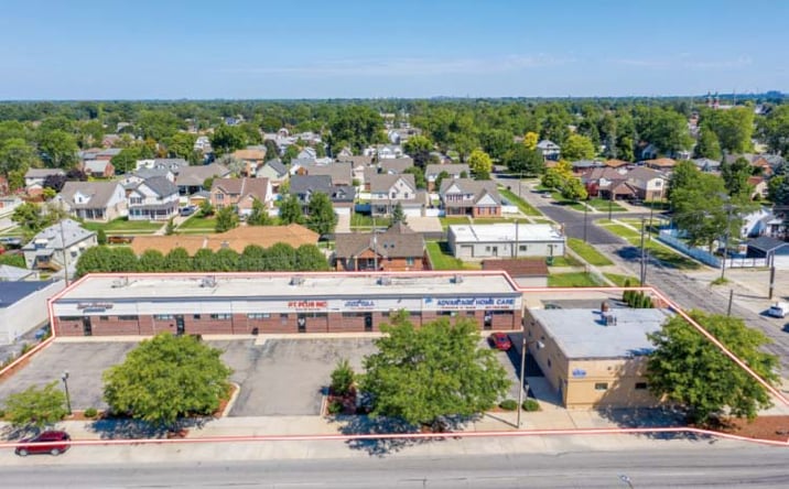 Pictures of Retail, Office property located at 1400 Eureka Rd, Wyandotte, MI 48192 for lease - image #1