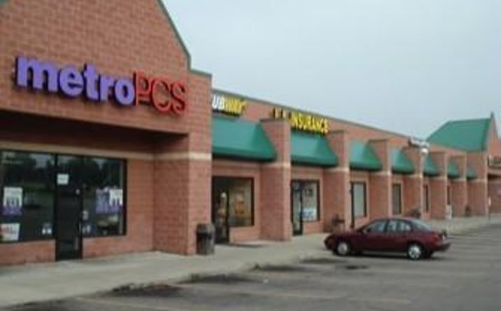 Pictures of Retail, Restaurant property located at 1602 Perry St, Pontiac, MI 48340 for lease - image #1