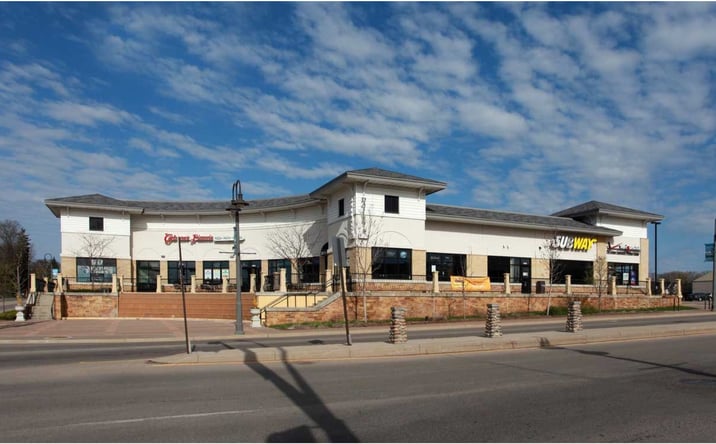 Pictures of Retail property located at 2131 - 2195 Commerce Blvd, Mound, MN 55364 for lease - image #1