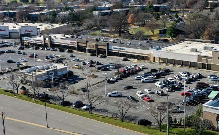 Pictures of Retail property located at 9510-9676 Quivira Road, Lenexa, KS 66215 for lease - image #1