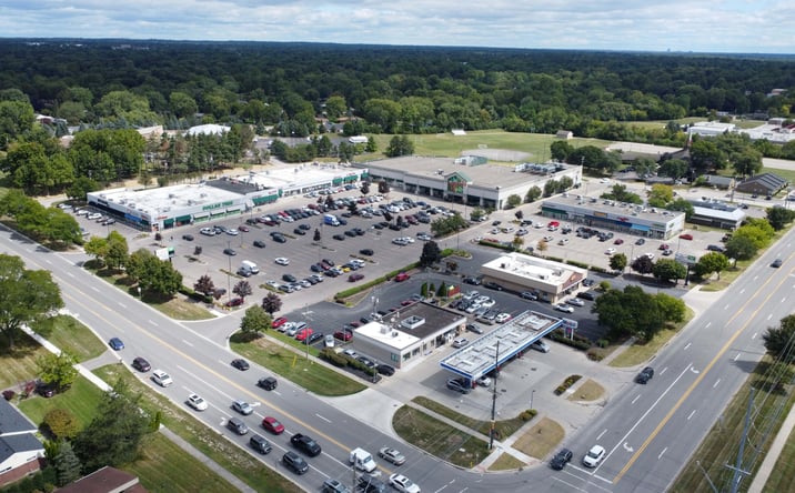 Pictures of Retail property located at 33250-33338 West 12 Mile Road, Farmington Hills, MI 48334 for lease - image #1