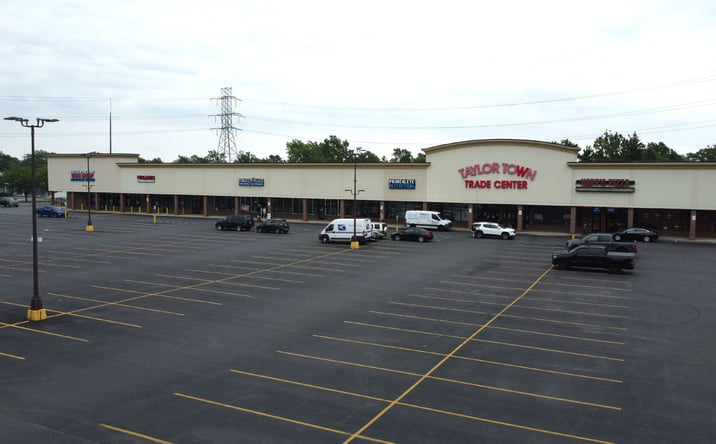 Pictures of Retail property located at 22525 Ecorse Rd, Taylor, MI 48180 for lease - image #1