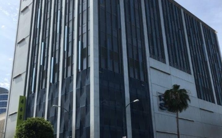 Pictures of Retail, Office property located at 465 N Roxbury Drive, Beverly Hills, CA 90210 for lease - image #1