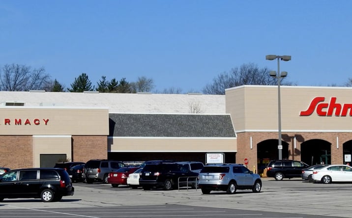 Pictures of Retail property located at 2030 Dorsett Village, Maryland Heights, MO 63043 for lease - image #1
