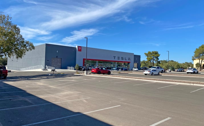 Pictures of Retail, Land, Restaurant property located at 5001 N Oracle Rd, Tucson, AZ 85704 for lease - image #1