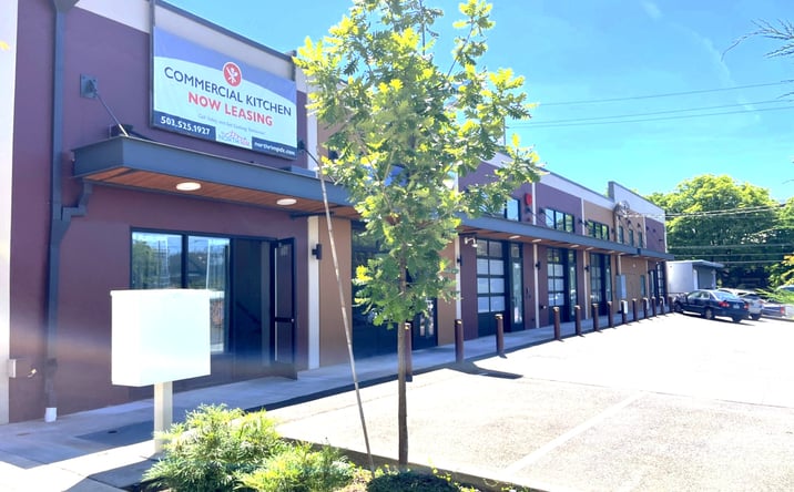 Pictures of Retail, Industrial, Restaurant property located at 602 SE 11th Ave, Portland, OR 97214 for lease - image #1
