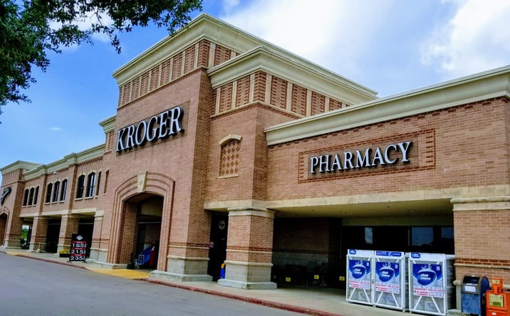 Pictures of Retail property located at 3100 TX-35, Alvin, TX 77511 for lease - image #1