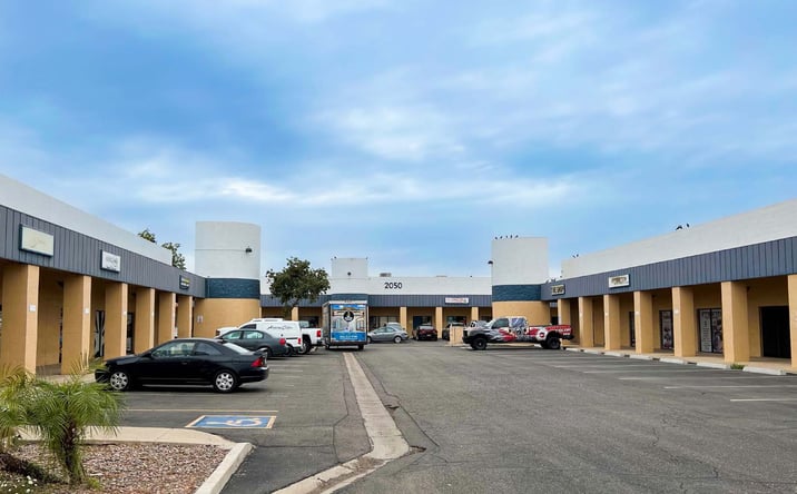 Pictures of Industrial property located at 2030 - 2050 W Deer Valley Rd, Phoenix, AZ 85027 for lease - image #1