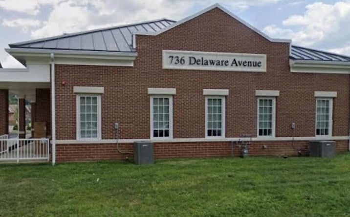 Pictures of Office property located at 736 Delaware Ave, Fountain Hill, PA 18015 for lease - image #1