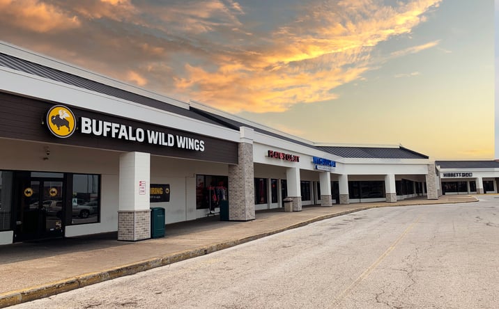 Pictures of Retail property located at 4600 Frederica St, Owensboro, KY 42301 for lease - image #1