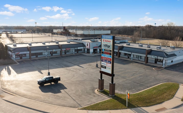 Pictures of Retail property located at 474 Eisenhower Dr, Appleton, WI 54915 for lease - image #1