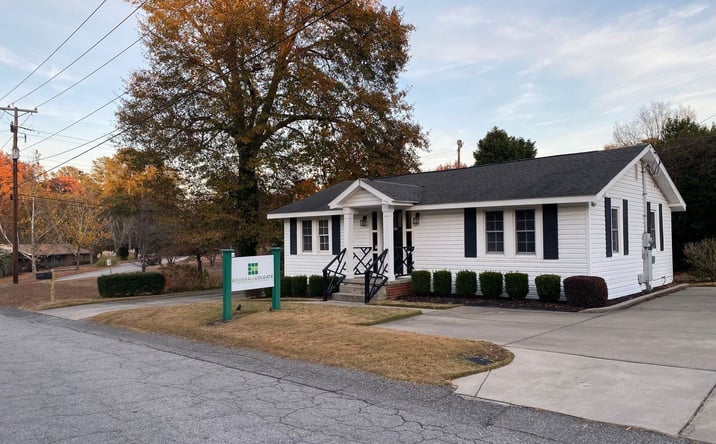 Pictures of Office property located at 1620 Willingham Dr, Columbia, SC 29206 for lease - image #1