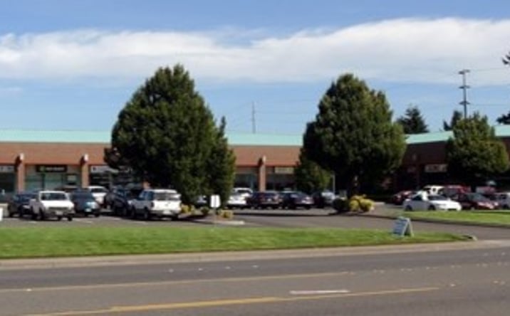 Pictures of Retail property located at 808 SE Chkalov Dr, Vancouver, WA 98683 for lease - image #1