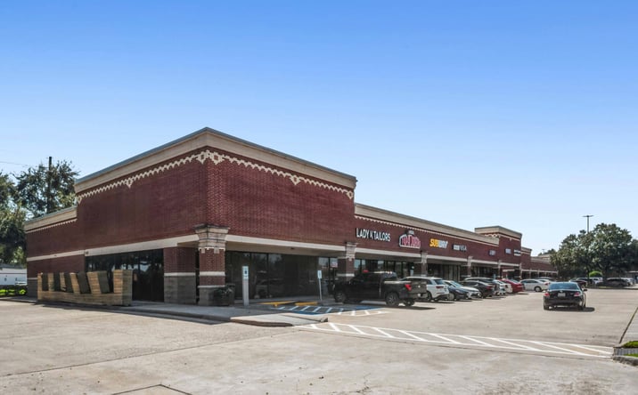 Pictures of Retail, Restaurant property located at 6200 Hwy 6, Missouri City, TX 77459 for lease - image #1