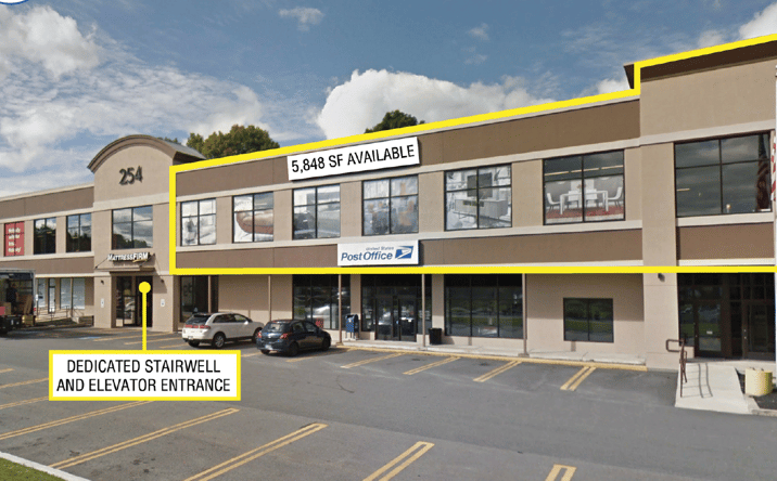 Pictures of Retail property located at 226 Daniel Webster Hwy, Nashua, NH 03060 for lease - image #1