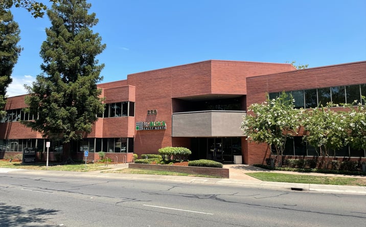 Pictures of Office property located at 550 Howe Ave, Sacramento, CA 95825 for lease - image #1