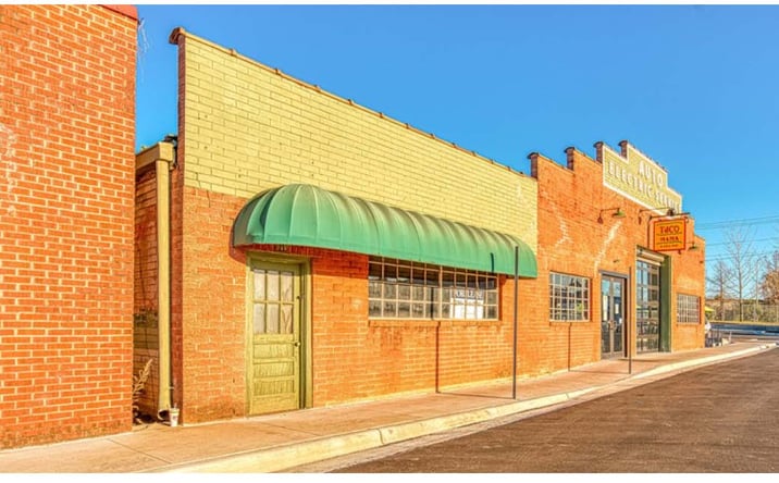 Pictures of Retail, Restaurant property located at 119 S. Cherry Street, Florence, AL 35630 for lease - image #1