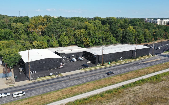 Pictures of Retail, Office, Industrial property located at 1735 S River Rd, Saint Charles, MO 63303 for lease - image #1