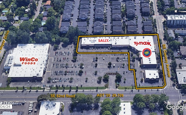 Pictures of Retail property located at 11370 SE 82nd Ave Ste 501, Happy Valley, OR 97086 for lease - image #1