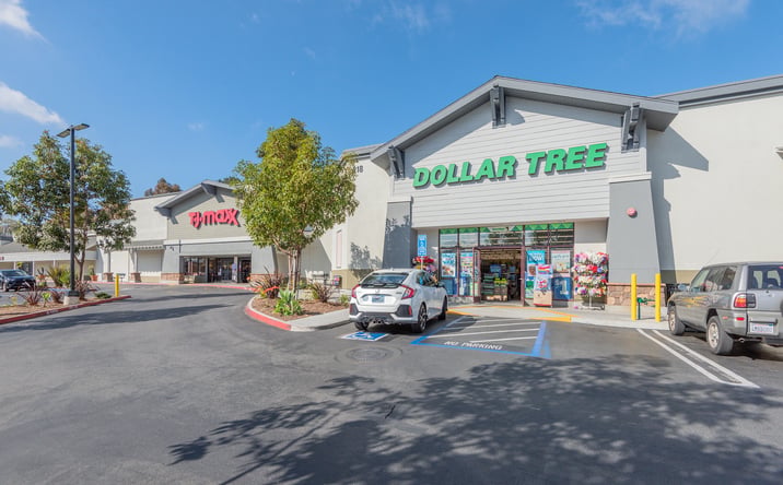 Pictures of Retail property located at 216 N. El Camino Real, Encinitas, CA 92024 for lease - image #1