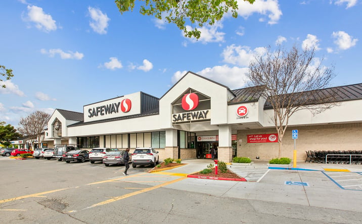 Pictures of Retail, Restaurant property located at 699 Lewelling Blvd, San Leandro, CA 94579 for lease - image #1