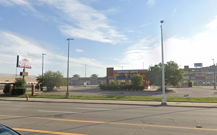 Pictures of Retail property located at 14124 Woodward Ave, Highland Park, MI 48203 for lease - image #1