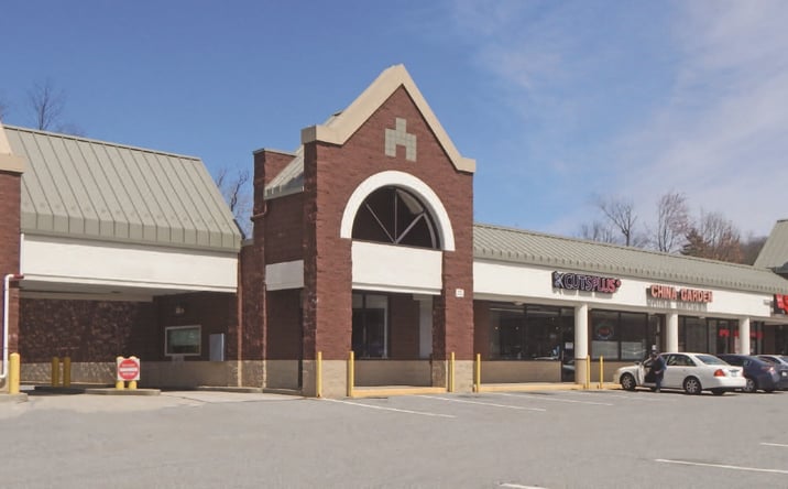 Pictures of Retail, Restaurant property located at 1070 N Main St, Killingly, CT 06241 for lease - image #1
