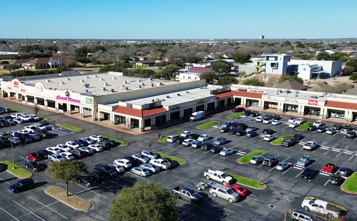Pictures of Retail, Office, Restaurant property located at 2501 Texas Ave S, College Station, TX 77840 for lease - image #1