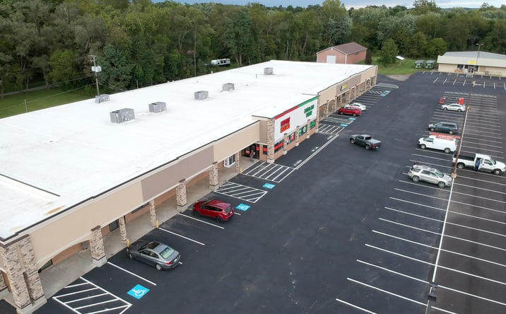 Pictures of Retail property located at 8648 Waynesburg Drive SE, Waynesburg, OH 44688 for lease - image #1