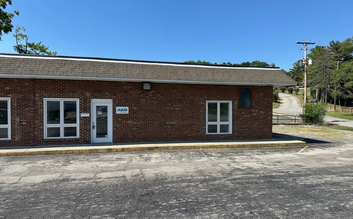 Pictures of Office property located at 1727 Peters Creek Rd, Roanoke, VA 24017 for lease - image #1