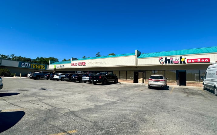 Pictures of Retail, Office property located at 7418 N 30th St, Omaha, NE 68112 for lease - image #1