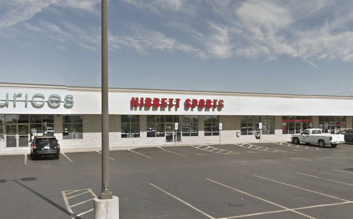 Pictures of Office, Retail, Restaurant property located at 1690 E Jackson, Macomb, IL 61455 for lease - image #1