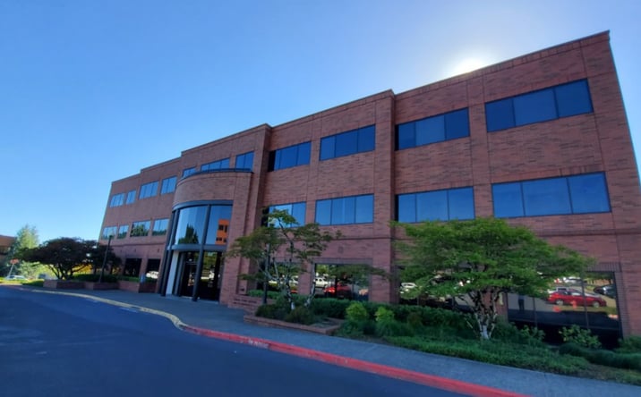 Pictures of Office property located at 10121 SE Sunnyside Rd, Clackamas, OR 97015 for lease - image #1