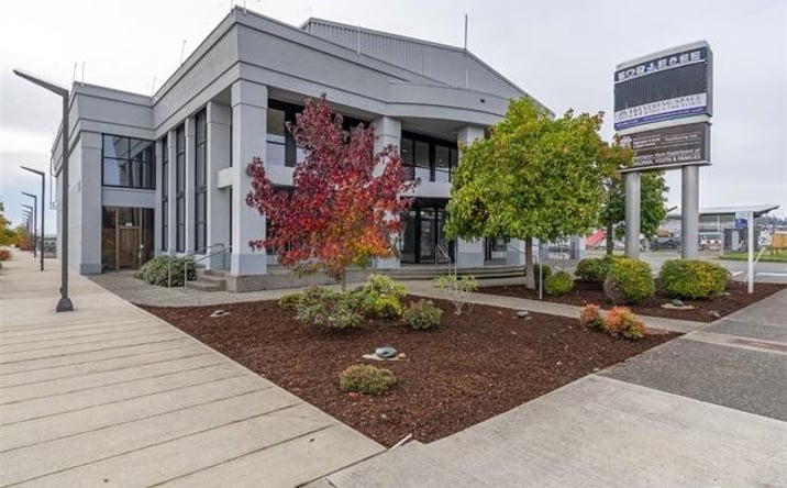 Pictures of Retail, Office, Industrial property located at 275 SE Pioneer Way, Oak Harbor, WA 98277 for lease - image #1
