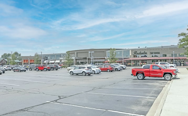 Pictures of Retail, Office, Restaurant property located at 6900 N Rochester Rd, Rochester Hills, MI 48306 for lease - image #1