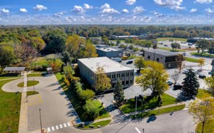 Pictures of Office property located at 400 N Schmidt Rd, Bolingbrook, IL 60440 for lease - image #1