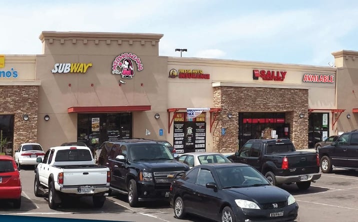 Pictures of Retail property located at 450 W El Monte Way, Suite C, Dinuba, CA 93618 for lease - image #1