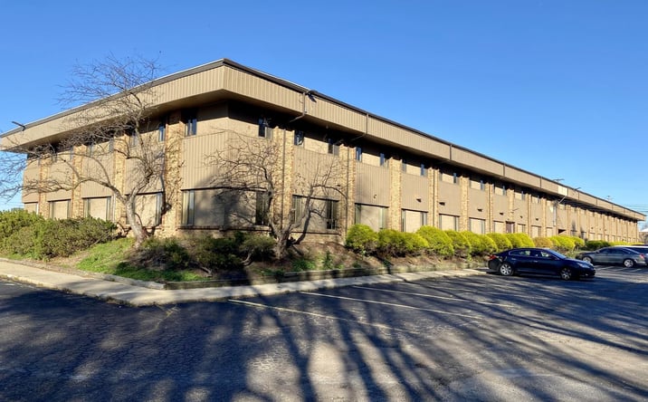 Pictures of Office property located at 913 W Holmes Rd, Lansing, MI 48910 for lease - image #1