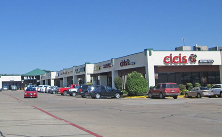 Pictures of Retail property located at 6619 Forest Hill Dr, Fort Worth, TX 76140 for lease - image #1