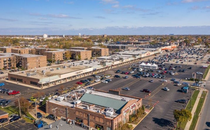 Pictures of Retail property located at 8650 W Dempster St, Niles, IL 60714 for lease - image #1