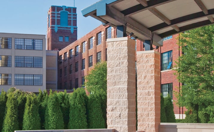 Pictures of Office property located at 801 Broadway Ave NW, Grand Rapids, MI 49504 for lease - image #1