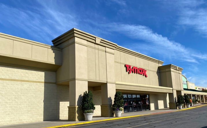 Pictures of Retail property located at 725 Dominion Square Shopping Center, Culpeper, VA 22701 for lease - image #1